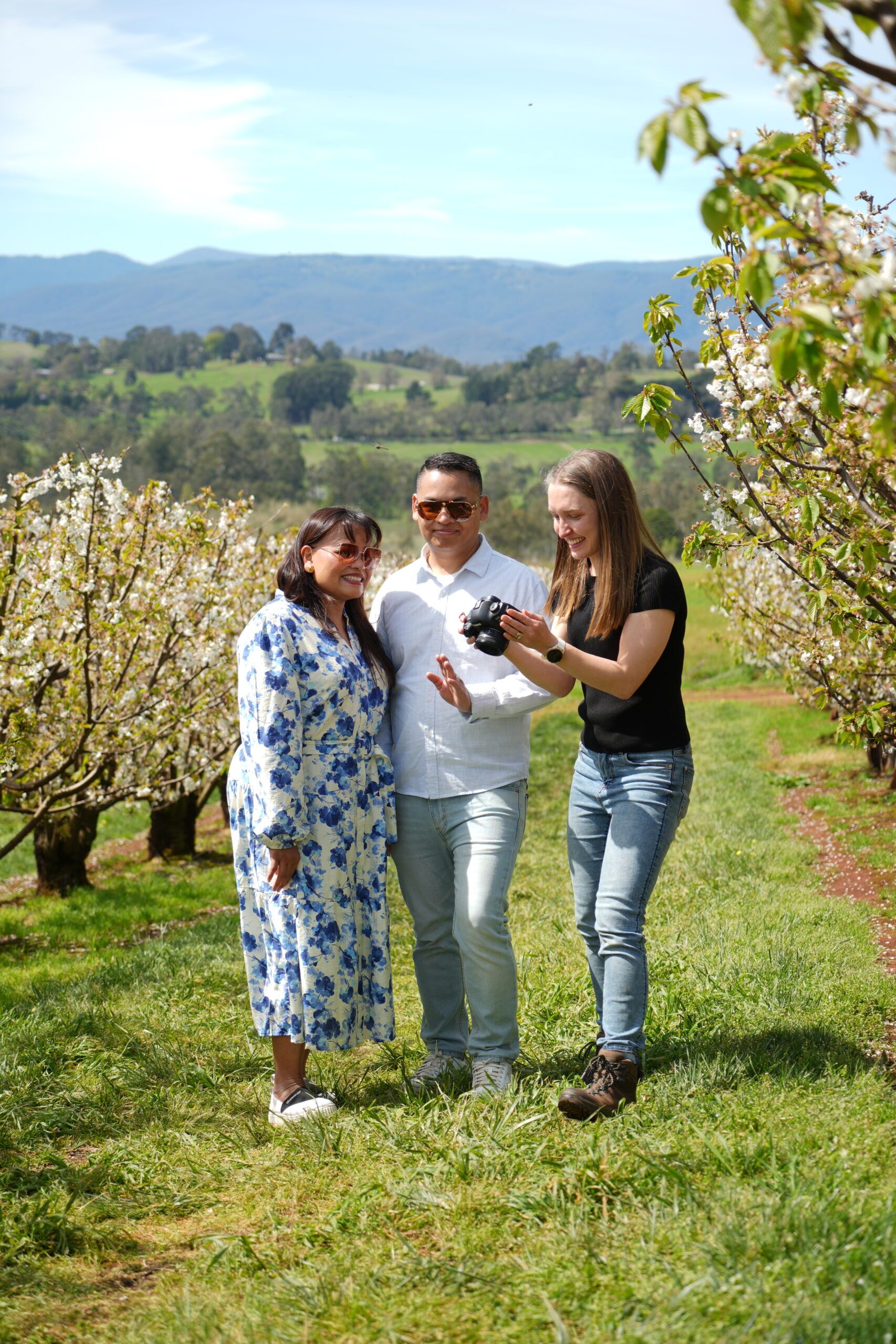 Blossom photography session with photographer kelly hoinville